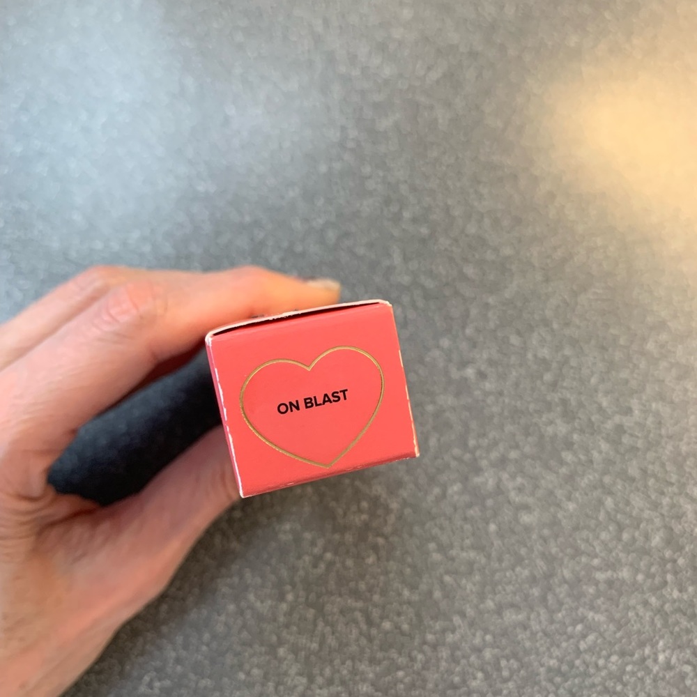 Too Faced Lip Injection - Picture 2 of 2